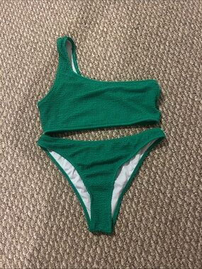One-Shoulder Green Textured Bikini Set